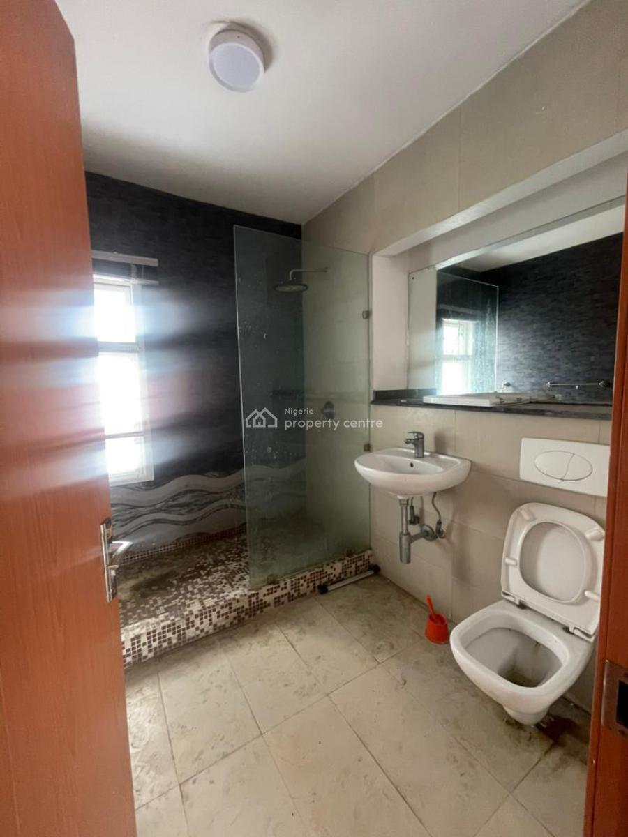 2bedrooms Penthouse, Off Admiralty Road, Lekki Phase 1, Lekki, Lagos, Flat / Apartment for Rent