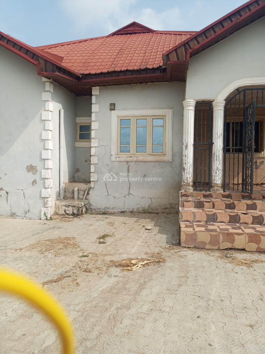 4bedroom En Suite on 2plot of Land, Ijere Road Close to Wise Buyer Supermarket, Asese, Ibafo, Ogun, Detached Bungalow for Sale