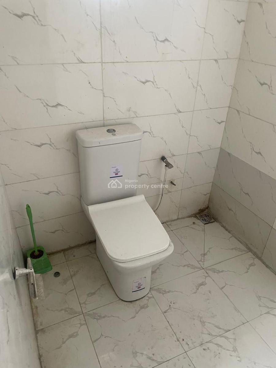 Luxury Spacious 2bedroom Downstairs Apartment., Awoyaya, Ibeju Lekki, Lagos, House for Rent