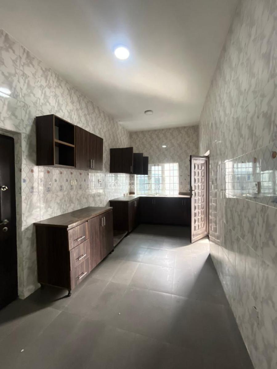 Clean 3 Bedroom Flat, Osapa, Osapa, Lekki, Lagos, House for Rent