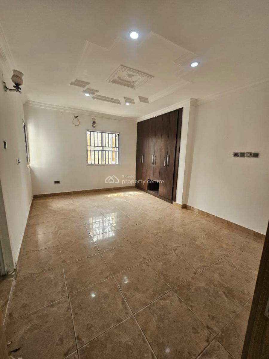 Spacious 3 Bedroom Apartment, Mohammed Yinka Bello Street, Sangotedo, Ajah, Lagos, Flat / Apartment for Rent