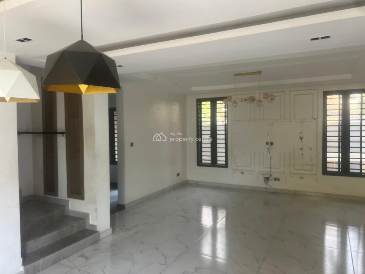 Self Compound 4 Bedroom Semi Detached Duplex with a Room Bq, Lekki Phase 1, Lekki, Lagos, Semi-detached Duplex for Rent
