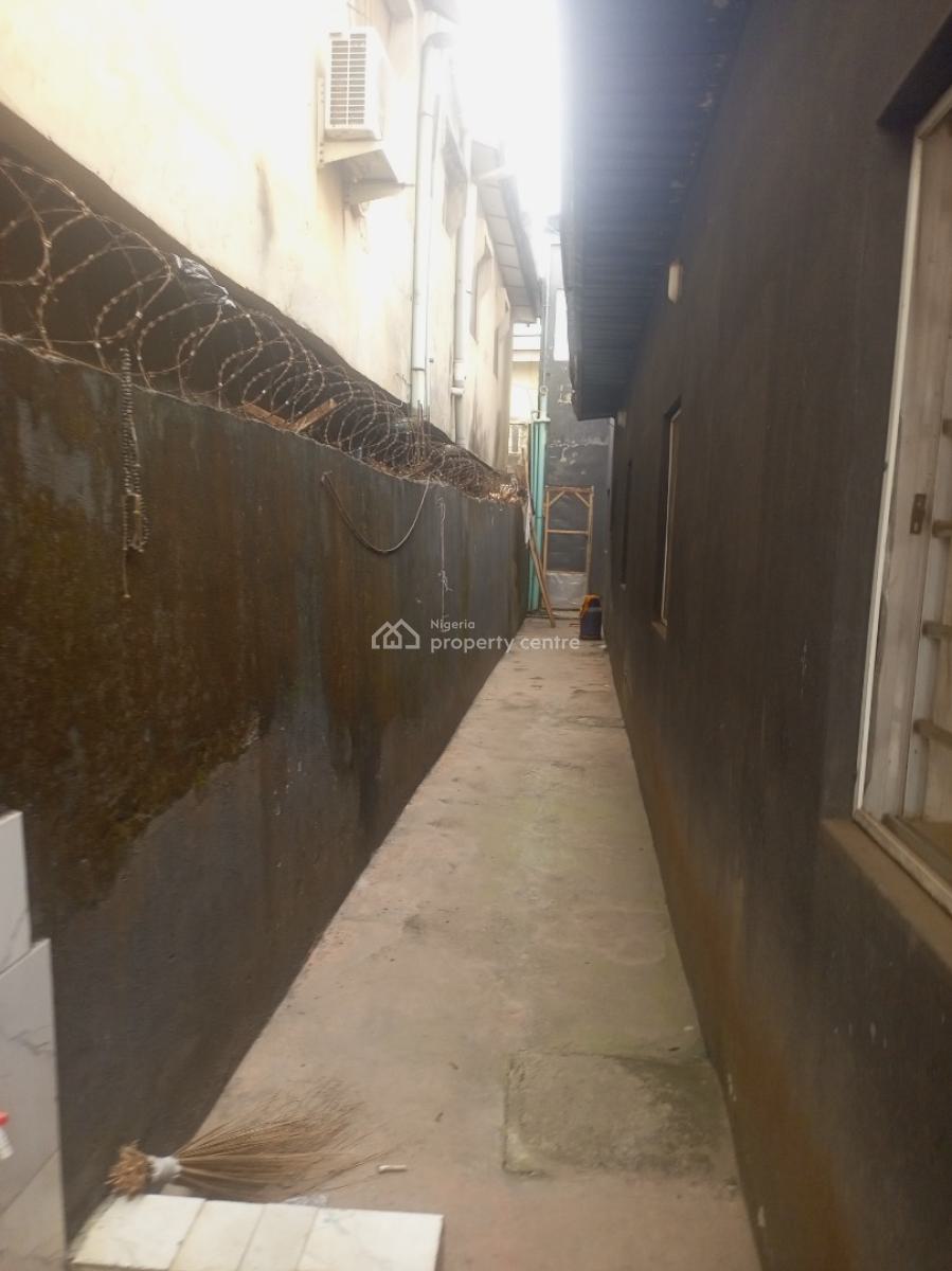 Furnished Restaurant, Ajenifuja By Benson Bus Stop, Ikorodu, Lagos, Restaurant / Bar for Sale