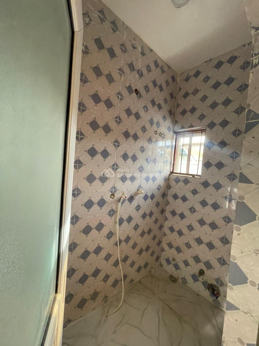 Renovated 3 Bedroom Apartment, Sangotedo, Ajah, Lagos, Flat / Apartment for Rent