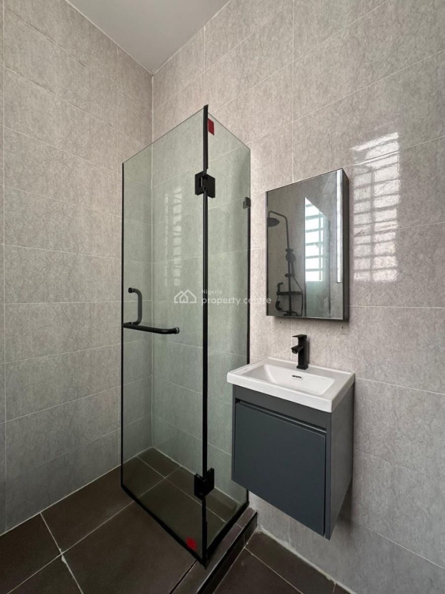 3 Bedroom Apartment with Bq, Lekki Phase 1, Lekki, Lagos, Flat / Apartment for Rent