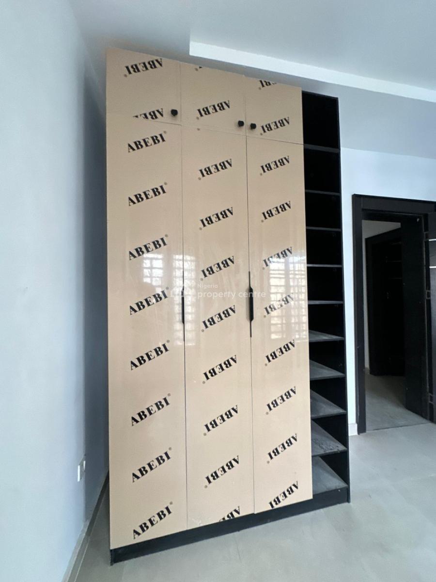 Spaciously Built 4bedroom Apartment with Bq &elevator, Lekki Phase One ,lekki ,lagos , Nigeria, Lekki Phase 1, Lekki, Lagos, Flat / Apartment for Sale