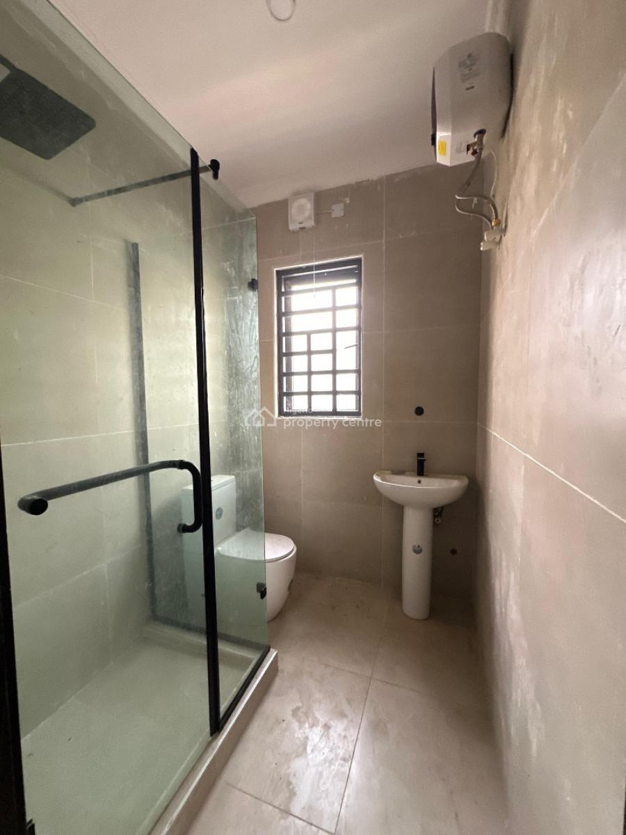 Spaciously Built 4bedroom Apartment with Bq &elevator, Lekki Phase One ,lekki ,lagos , Nigeria, Lekki Phase 1, Lekki, Lagos, Flat / Apartment for Sale