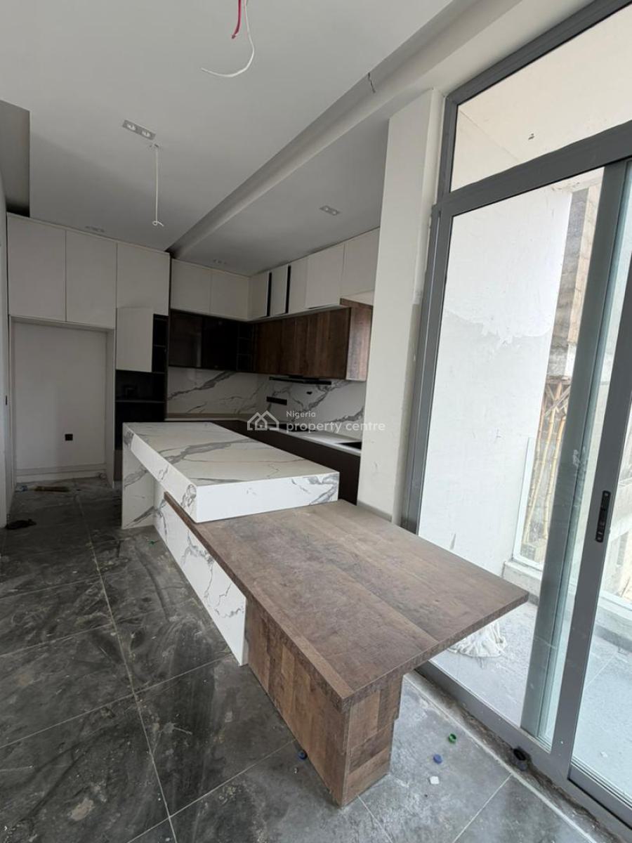 Spacious Massive Luxury 4 Bedrooms Terraced Duplex, Self Compound, Lekki Phase 1, Lekki, Lagos, Terraced Duplex for Sale