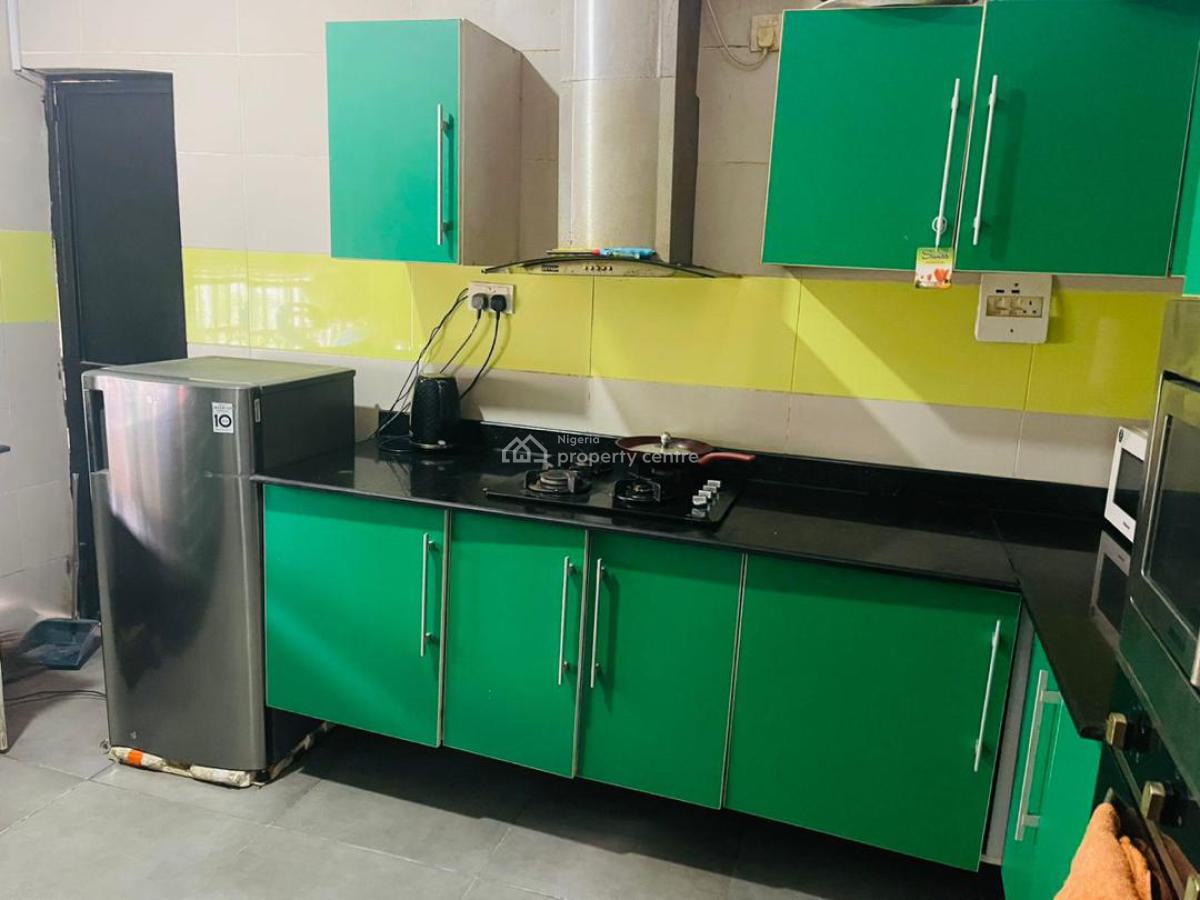 Room Self Con Upstairs Sharing Big Beautiful Kitchen, Ikota Villa, Ikota, Lekki, Lagos, Self Contain (single Rooms) for Rent