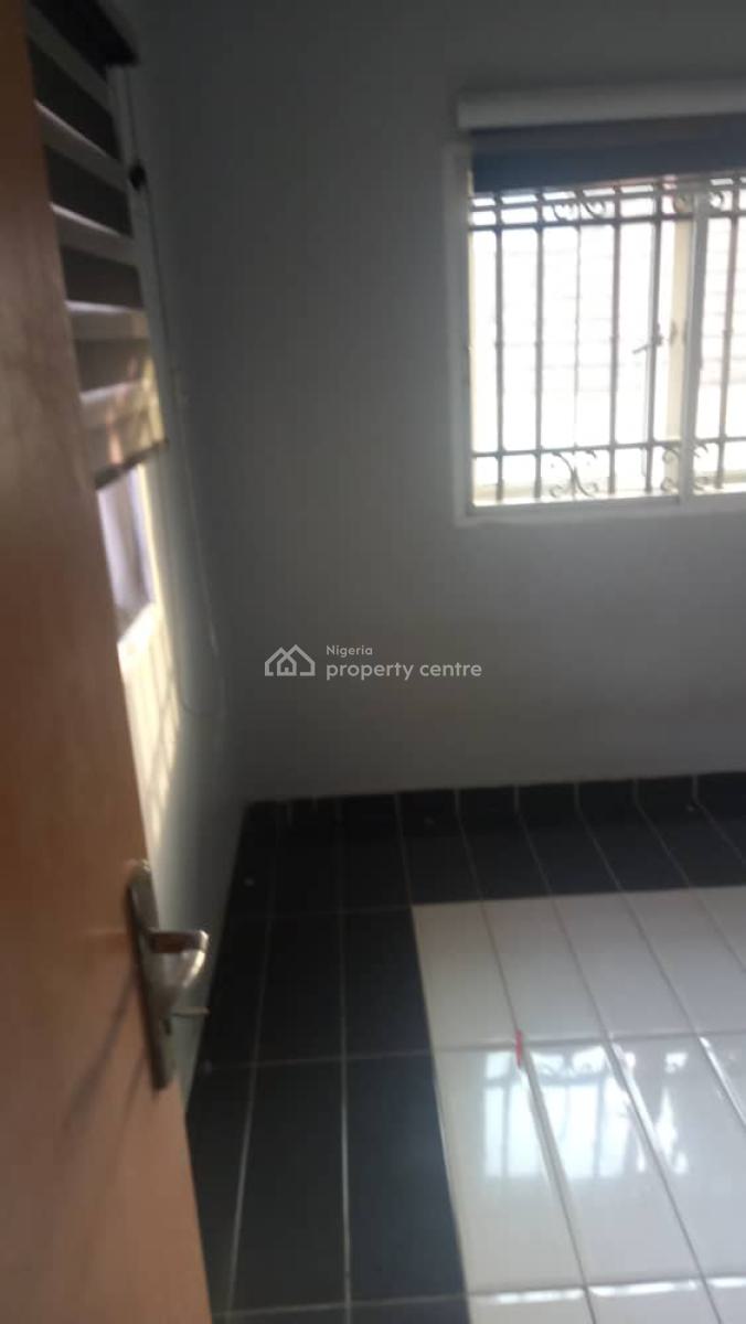 Room Self Con Upstairs Sharing Big Beautiful Kitchen, Ikota Villa, Ikota, Lekki, Lagos, Self Contain (single Rooms) for Rent
