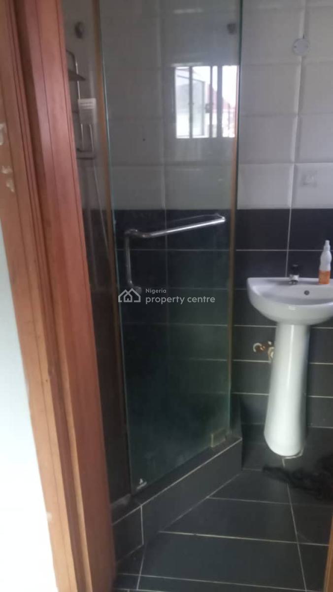 Room Self Con Upstairs Sharing Big Beautiful Kitchen, Ikota Villa, Ikota, Lekki, Lagos, Self Contain (single Rooms) for Rent