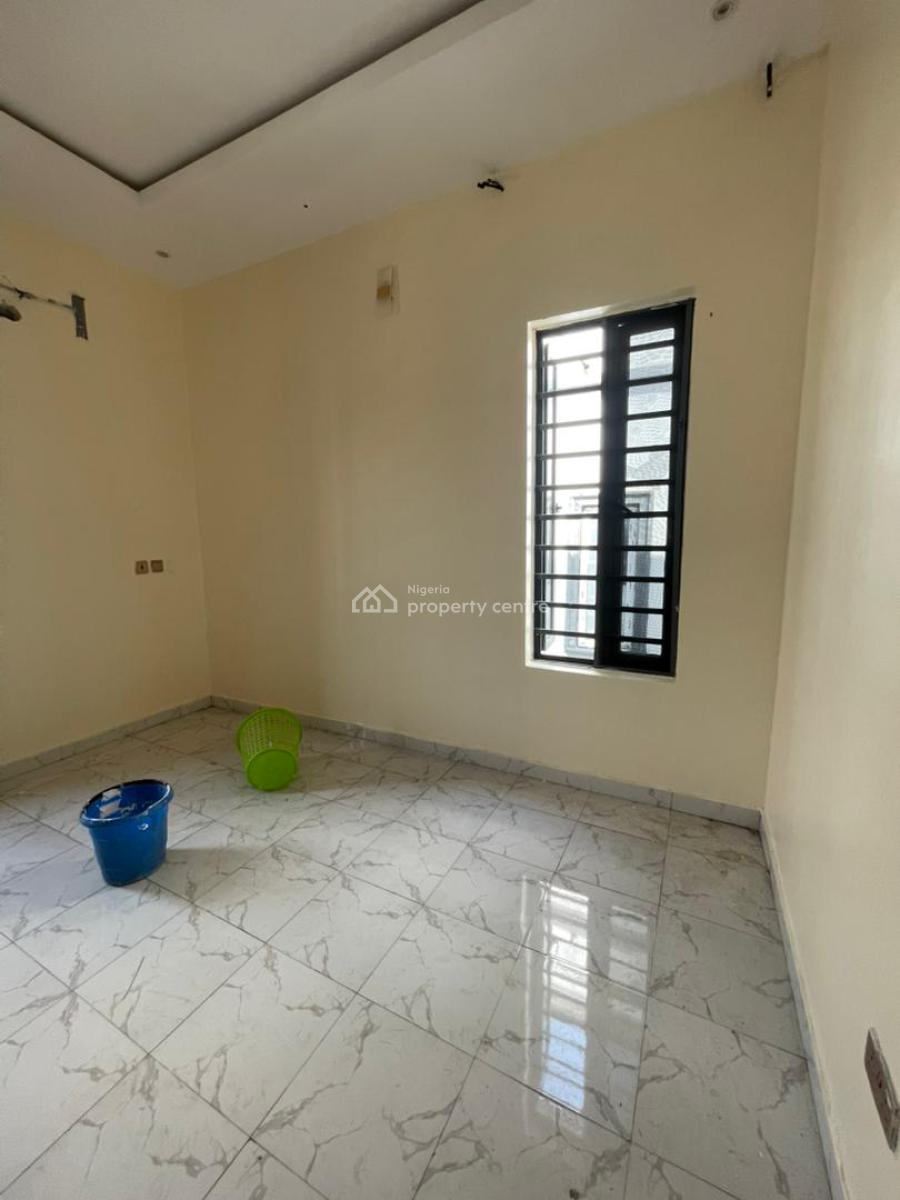 Well Renovated 4 Bedroom Semi Detached Duplex, Ikota, Lekki, Lekki, Lagos, Semi-detached Duplex for Rent