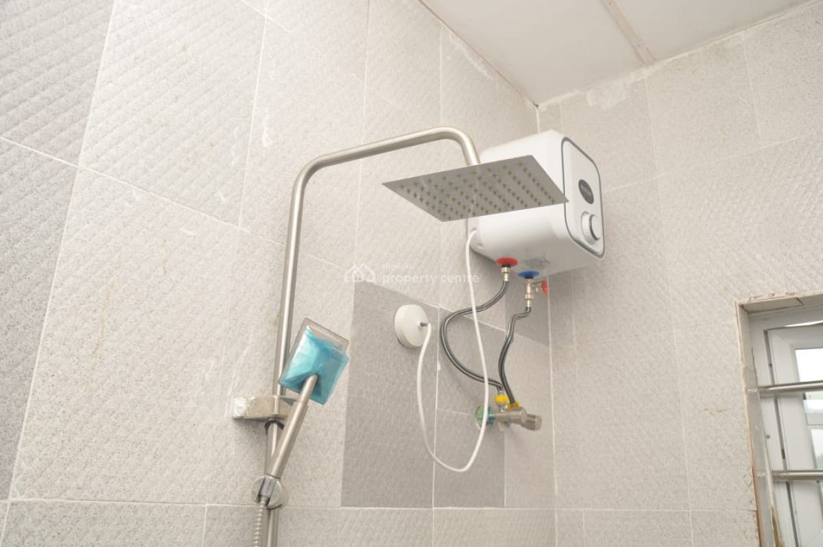 Newly Built 4 Units of 2 Bedroom Flat, Gberigbe, Gberigbe, Ikorodu, Lagos, Block of Flats for Sale