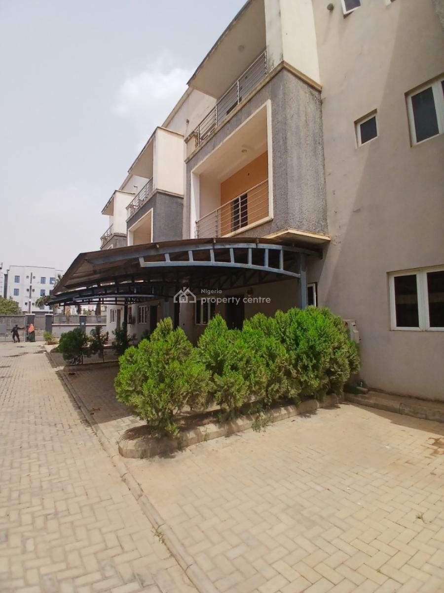 3 Bedrooms Terrace Duplex with a Bq, Jahi, Abuja, Terraced Duplex for Rent