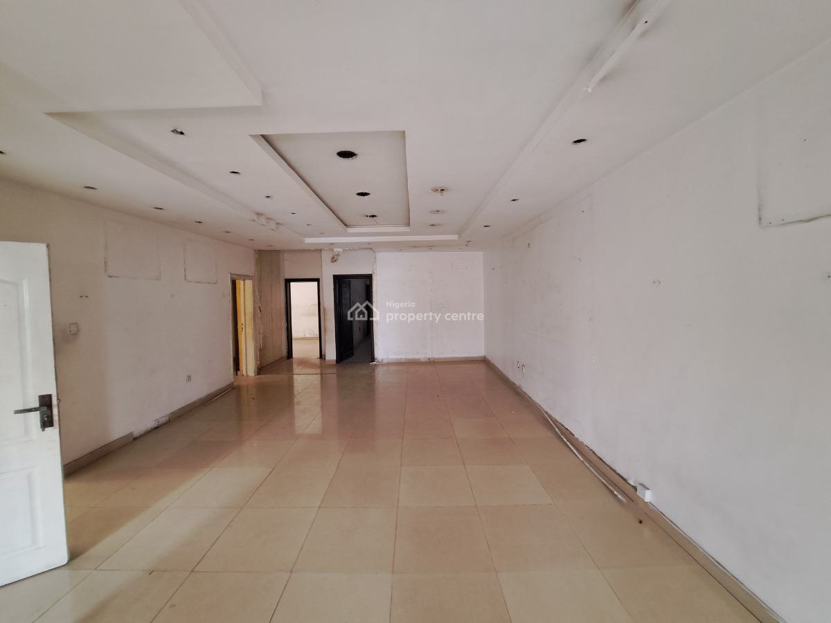3 Bedroom Flat for Commercial Purpose, Lekki Phase 1, Lekki, Lagos, Flat / Apartment for Rent