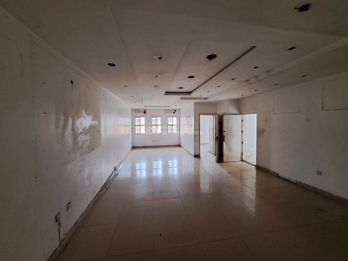3 Bedroom Flat for Commercial Purpose, Lekki Phase 1, Lekki, Lagos, Flat / Apartment for Rent