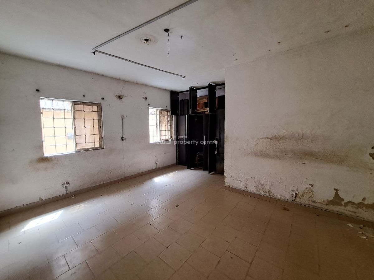 3 Bedroom Flat for Commercial Purpose, Lekki Phase 1, Lekki, Lagos, Flat / Apartment for Rent