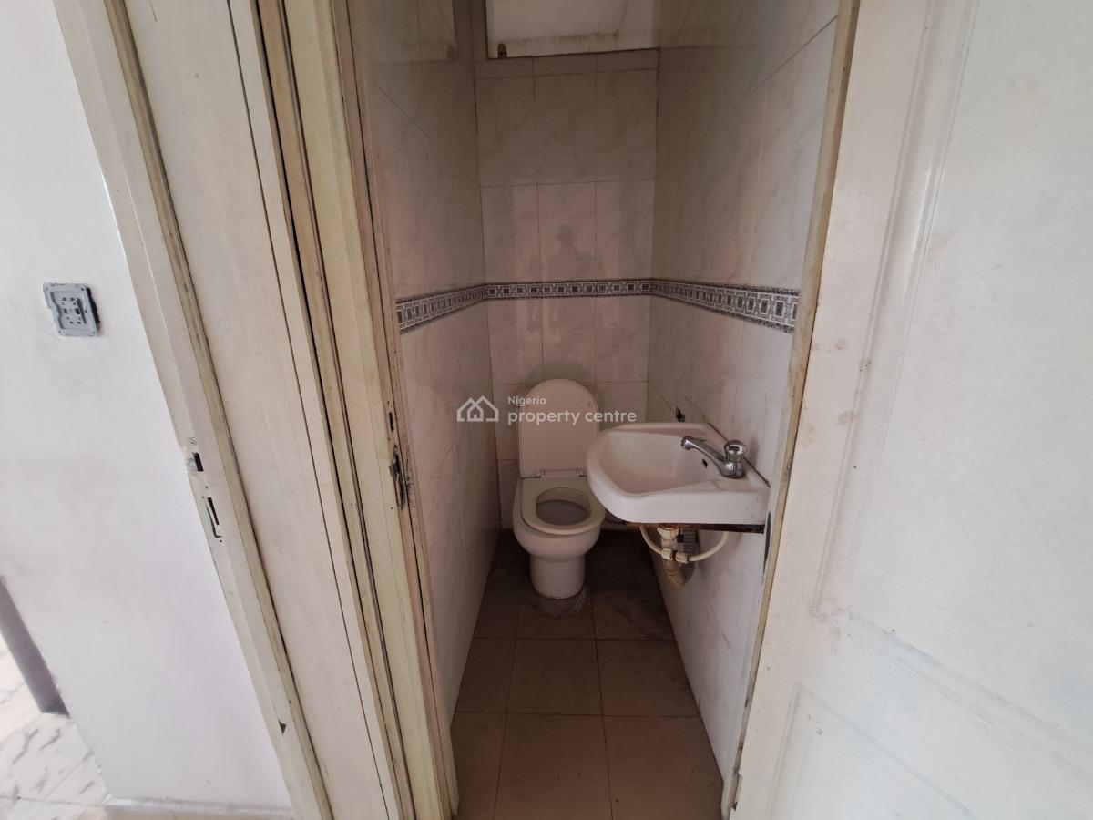 3 Bedroom Flat for Commercial Purpose, Lekki Phase 1, Lekki, Lagos, Flat / Apartment for Rent