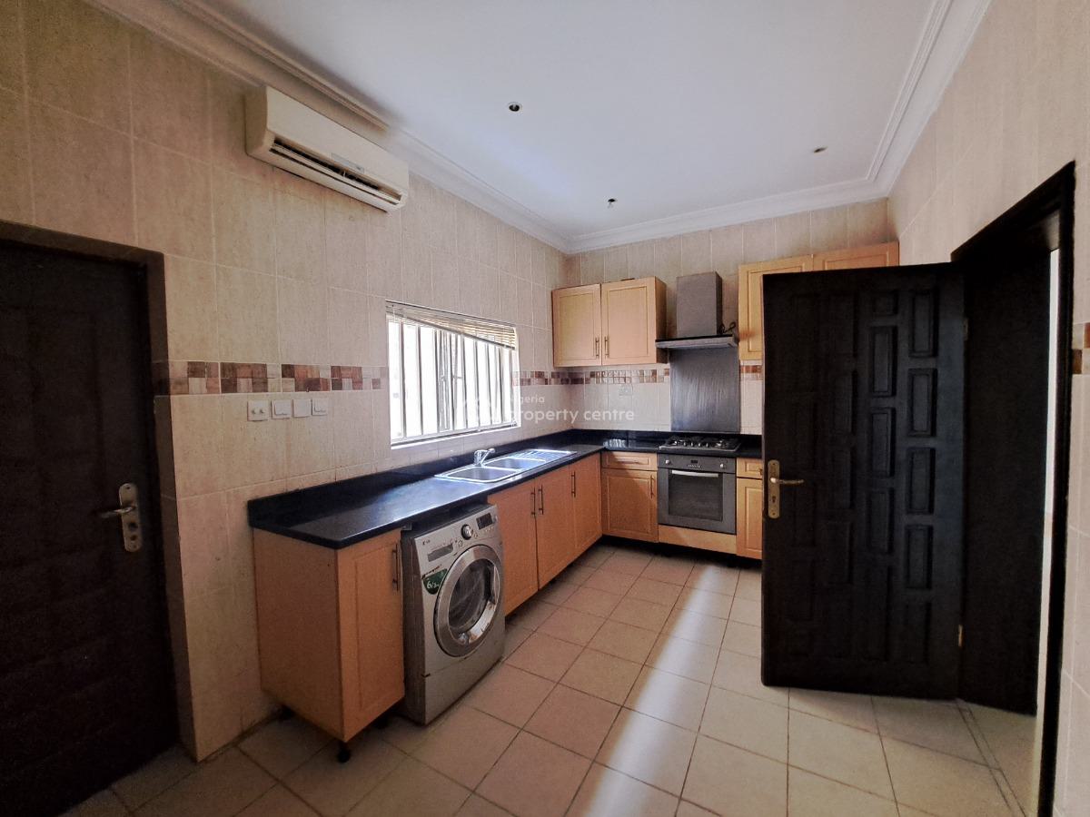 Serviced 3 Bedroom Flat with 2 Living Room, Bq, Acs & 24hours Power, Lekki Phase 1, Lekki, Lagos, Flat / Apartment for Rent