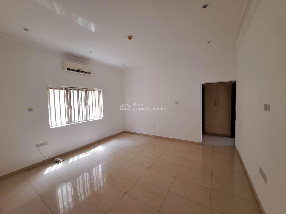 Serviced 3 Bedroom Flat with 2 Living Room, Bq, Acs & 24hours Power, Lekki Phase 1, Lekki, Lagos, Flat / Apartment for Rent