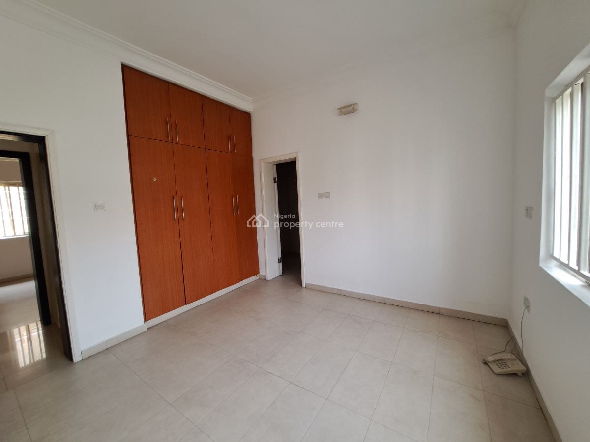 Serviced 3 Bedroom Flat with 2 Living Room, Bq, Acs & 24hours Power, Lekki Phase 1, Lekki, Lagos, Flat / Apartment for Rent