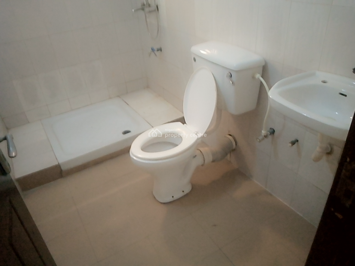 a Neatly and Massively Built 3 Bedroom Flat, Osapa, Lekki, Lagos, Flat / Apartment for Rent