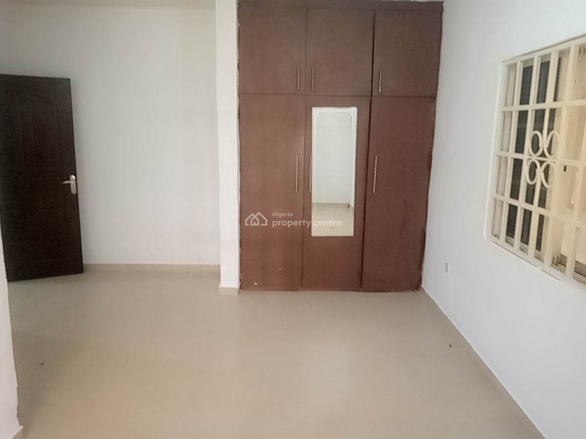 a Neatly and Massively Built 3 Bedroom Flat, Osapa, Lekki, Lagos, Flat / Apartment for Rent