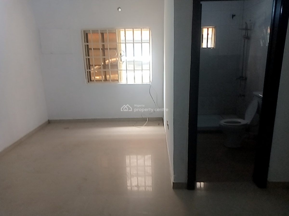 a Neatly and Massively Built 3 Bedroom Flat, Osapa, Lekki, Lagos, Flat / Apartment for Rent