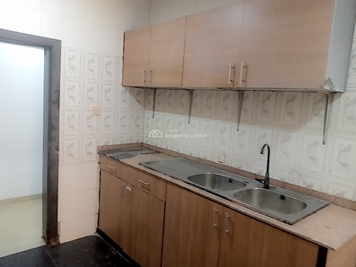 a Neatly and Massively Built 3 Bedroom Flat, Osapa, Lekki, Lagos, Flat / Apartment for Rent