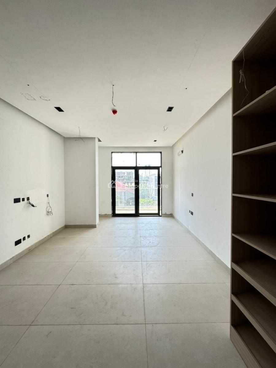 Standard 2 Bedroom Apartment with Swimming Pool, Lekki Phase 1, Lekki, Lagos, Flat / Apartment for Sale