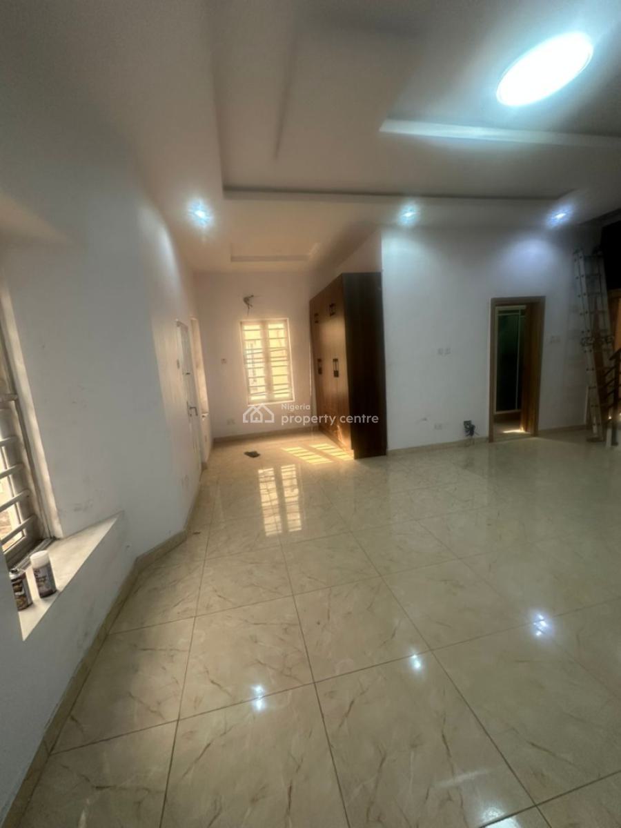 Paint House Miniflat Upstairs at Idado, Idado Estate Lekki Lagos, Idado, Lekki, Lagos, Mini Flat (room and Parlour) for Rent