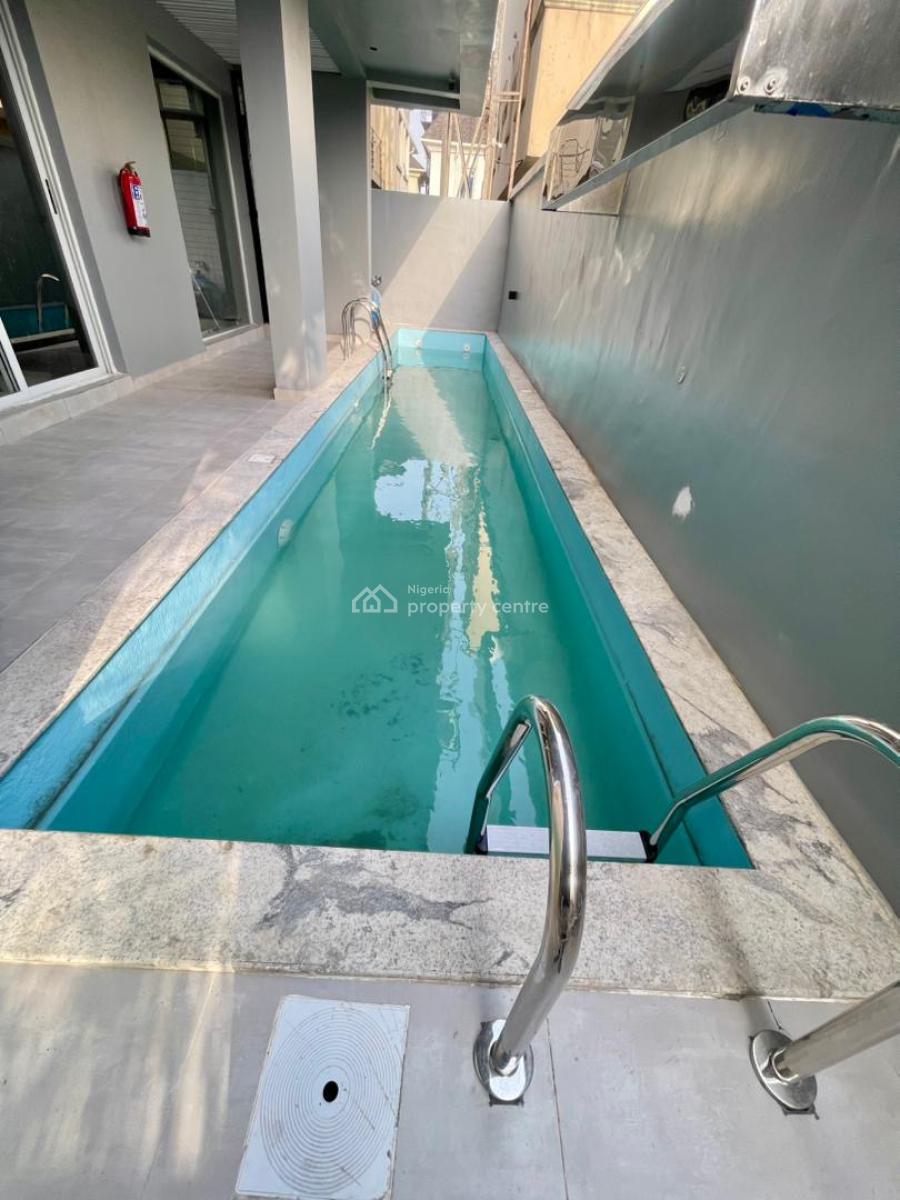 Luxurious 2 Bedroom Apartment, Admiralty Way, Lekki Phase 1, Lekki, Lagos, Flat / Apartment for Sale