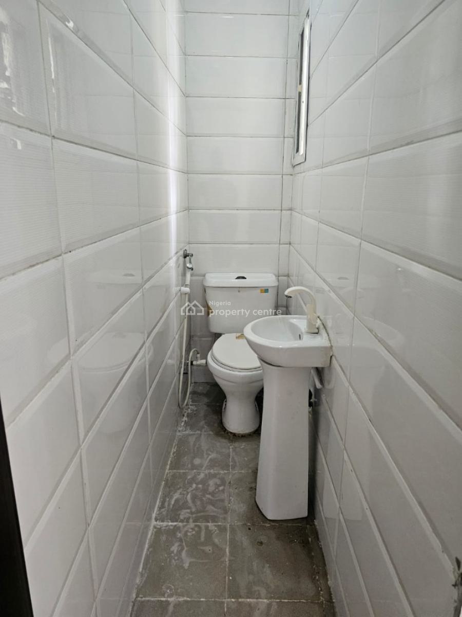 Spacious 3 Bedroom Apartment with Excellent Facilities, Sangotedo, Ajah, Lagos, Flat / Apartment for Rent