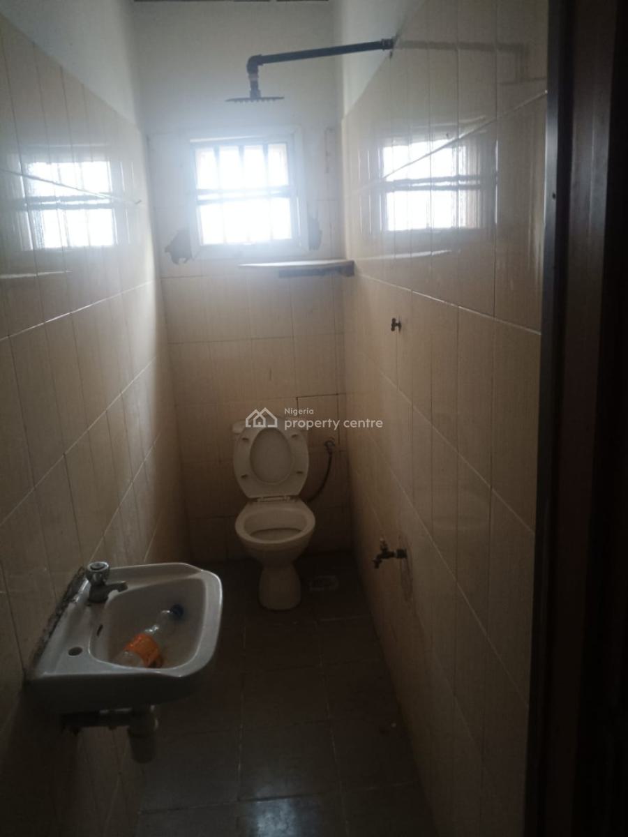 Spacious Room Bq at Ocean Bay Orchid Road, Ocean Bay Orchid Road After Roundabout, Lekki, Lagos, Flat / Apartment for Rent