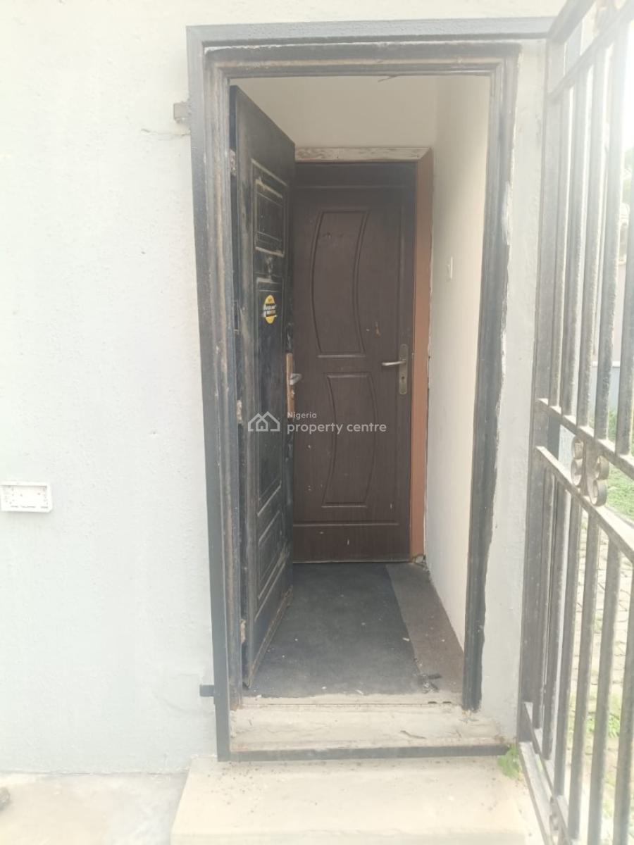 Spacious Room Bq at Ocean Bay Orchid Road, Ocean Bay Orchid Road After Roundabout, Lekki, Lagos, Flat / Apartment for Rent