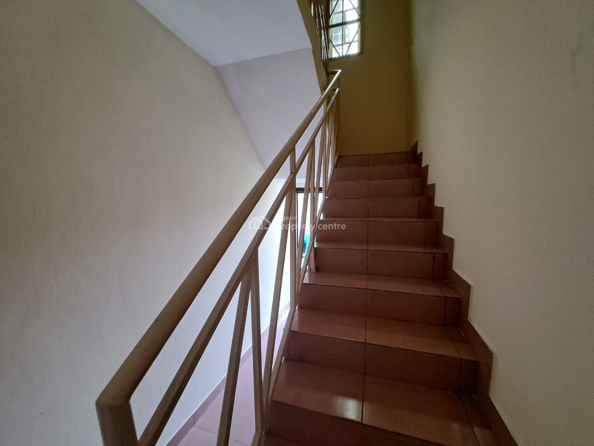 3 Bedroom Flat Office Space with Standby Generator, Lekki Phase 1, Lekki, Lagos, Office Space for Rent