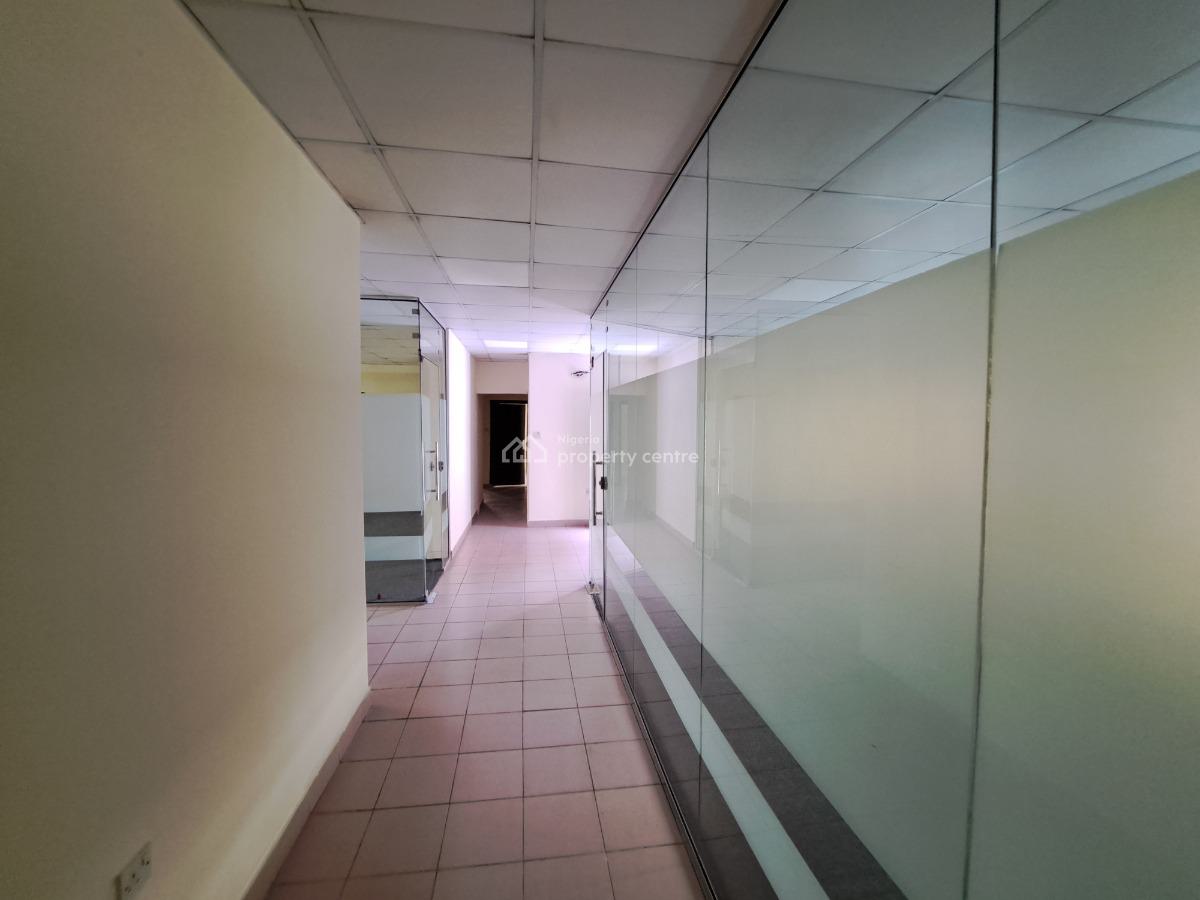 3 Bedroom Flat Office Space with Standby Generator, Lekki Phase 1, Lekki, Lagos, Office Space for Rent