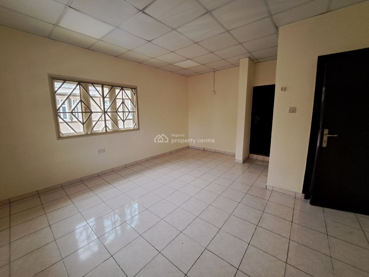 3 Bedroom Flat Office Space with Standby Generator, Lekki Phase 1, Lekki, Lagos, Office Space for Rent