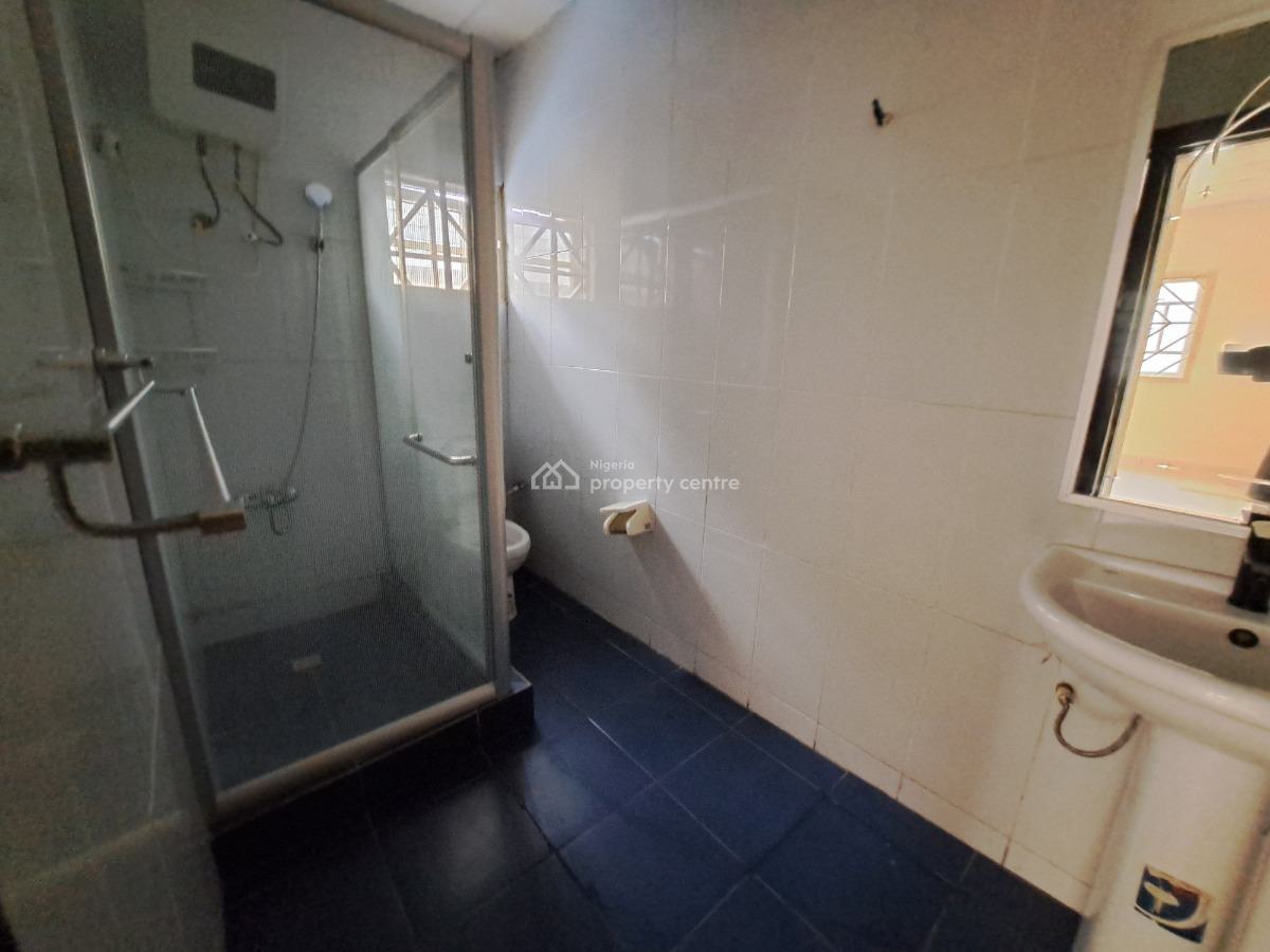 3 Bedroom Flat Office Space with Standby Generator, Lekki Phase 1, Lekki, Lagos, Office Space for Rent