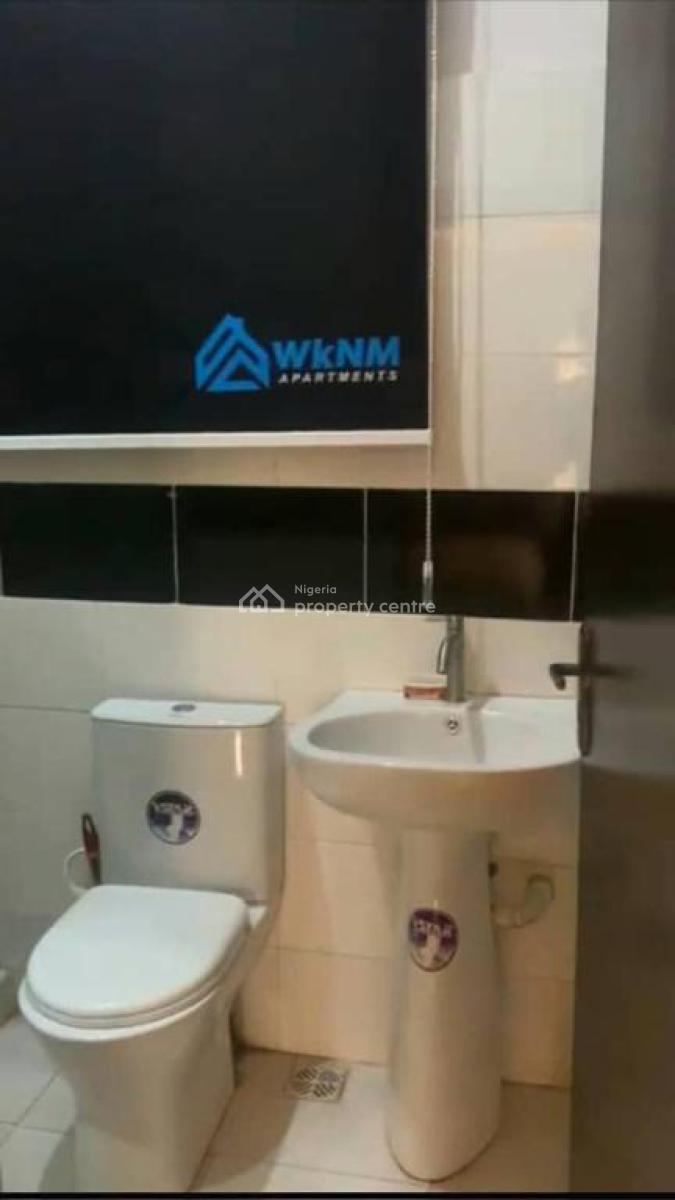 Nicely Furnished 3 Bedroom Apartment, New Bodija, Ibadan, Oyo, Flat / Apartment Short Let