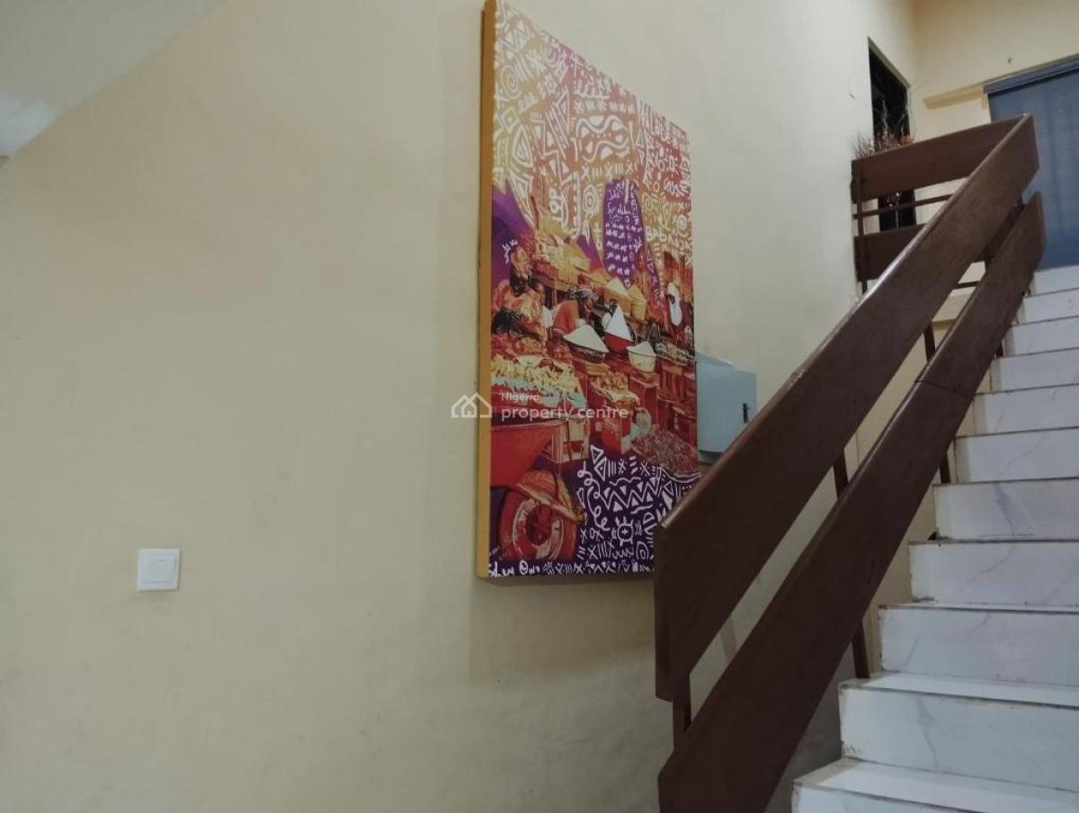 Nicely Furnished 3 Bedroom Apartment, New Bodija, Ibadan, Oyo, Flat / Apartment Short Let