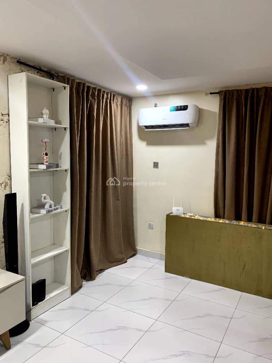 Nicely Furnished 3 Bedroom Apartment, New Bodija, Ibadan, Oyo, Flat / Apartment Short Let