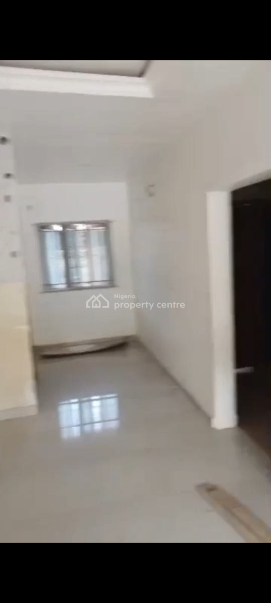 Fairly Used Standard 2bedroom Apartment Close to Express, Awoyaya, Awoyaya, Ibeju Lekki, Lagos, House for Rent