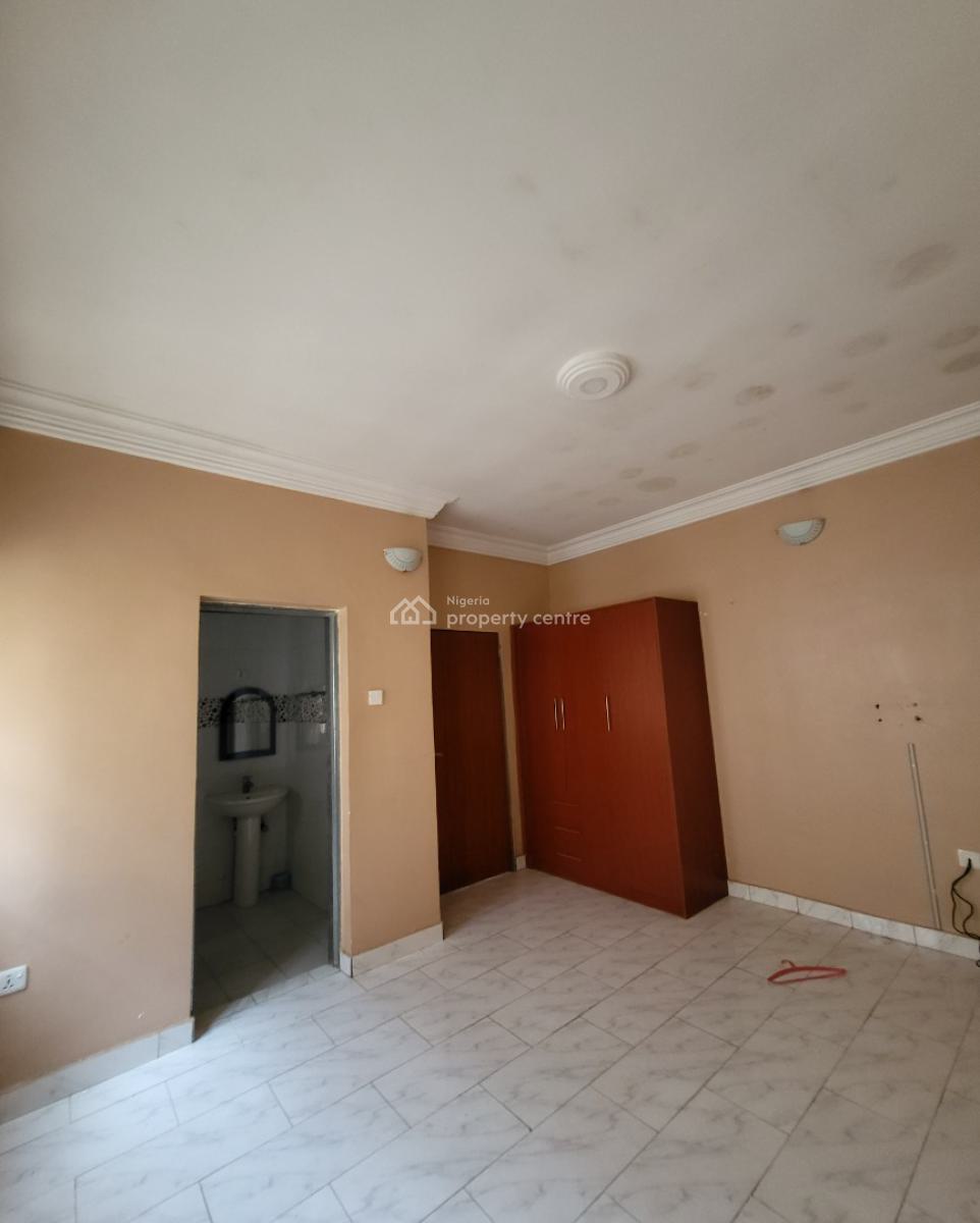 Luxurious Massive 2 Bedroom Flat, By American International School, Durumi, Abuja, Flat / Apartment for Rent