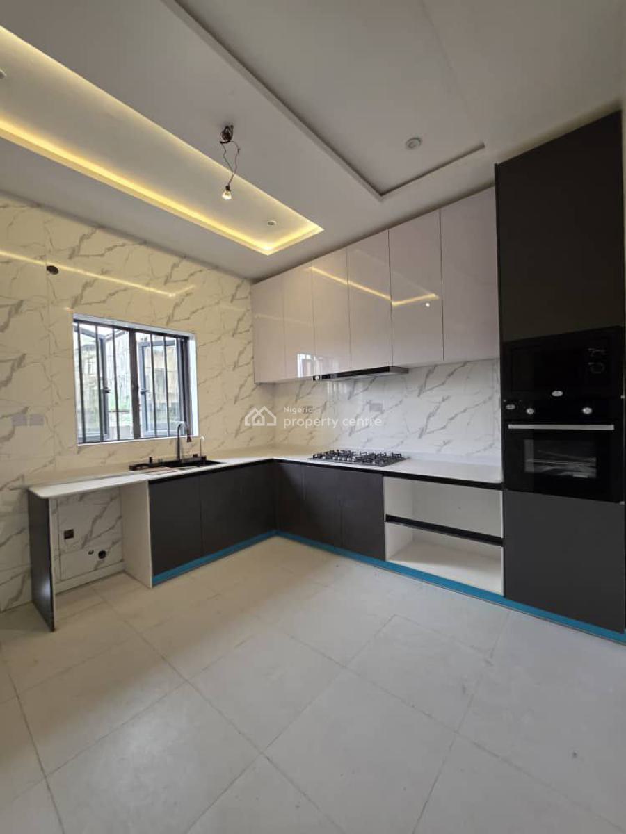 Newly Well Built Spacious 4 Bedroom Terrace with  Good Finishing, New Road, Chevron Axis, Lekki, Lagos, Terraced Duplex for Sale