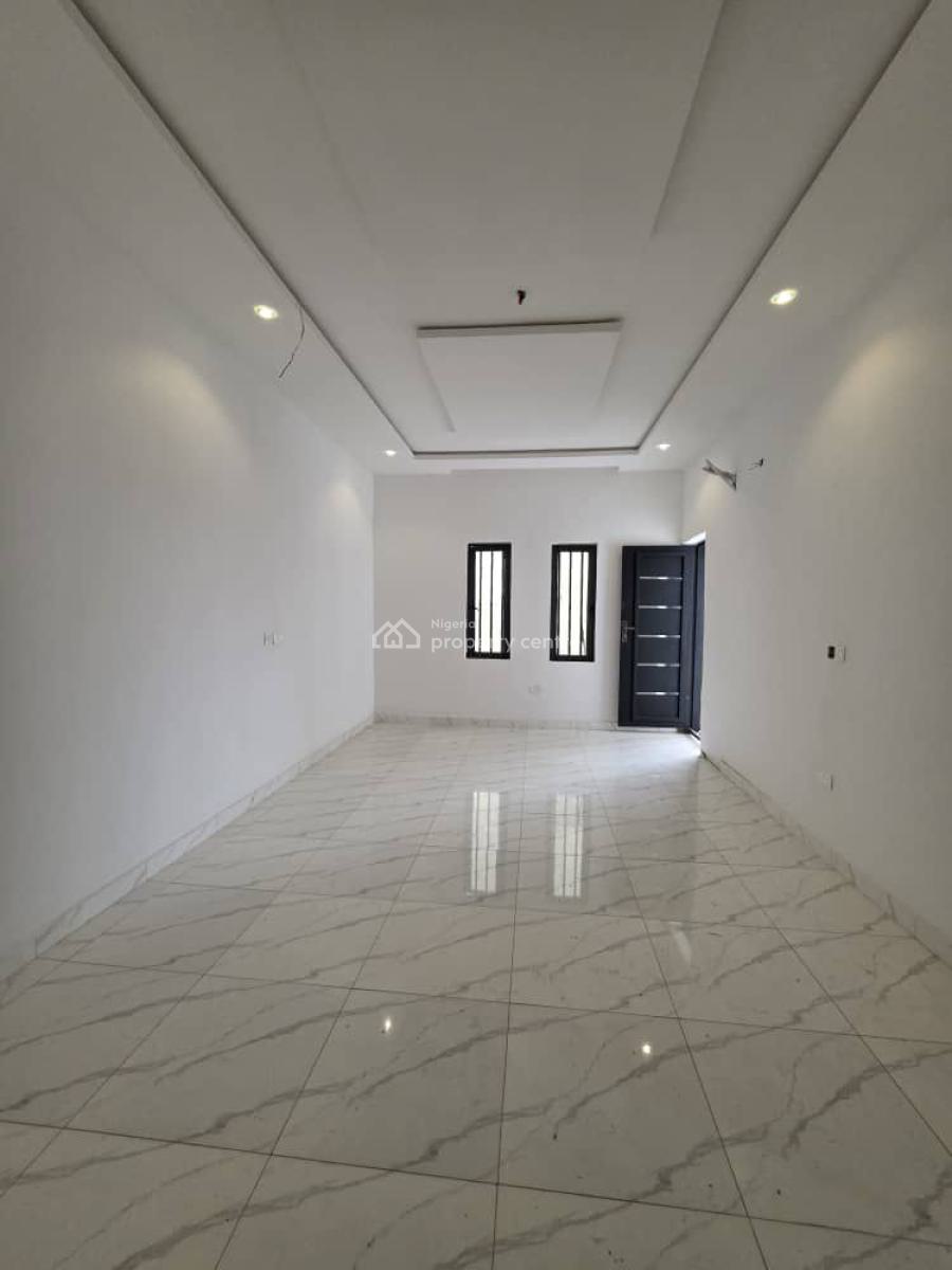 Newly Well Built Spacious 4 Bedroom Terrace with  Good Finishing, New Road, Chevron Axis, Lekki, Lagos, Terraced Duplex for Sale