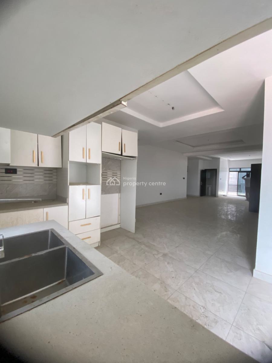 3 Bedrooms Apartment with Rooftop, Gbangbala Road, Ikate, Lekki, Lagos, Flat / Apartment for Rent