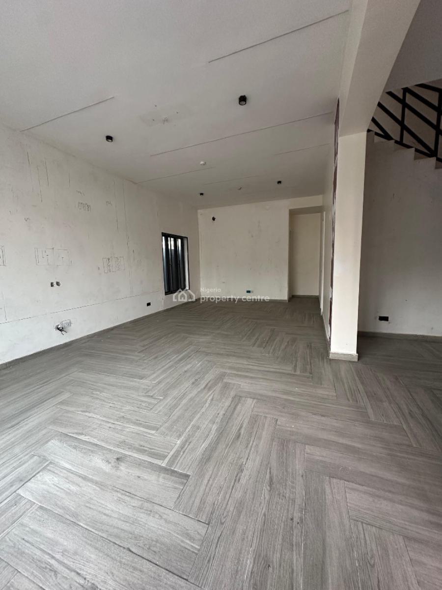 4 Bedroom Maisonette with Bq, Lekki Phase 1, Lekki, Lagos, Flat / Apartment for Rent