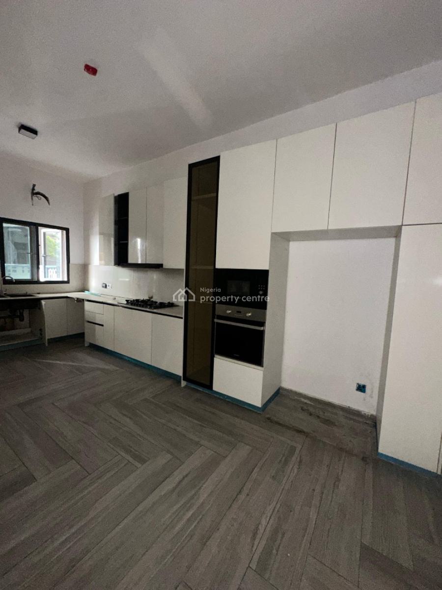 4 Bedroom Maisonette with Bq, Lekki Phase 1, Lekki, Lagos, Flat / Apartment for Rent