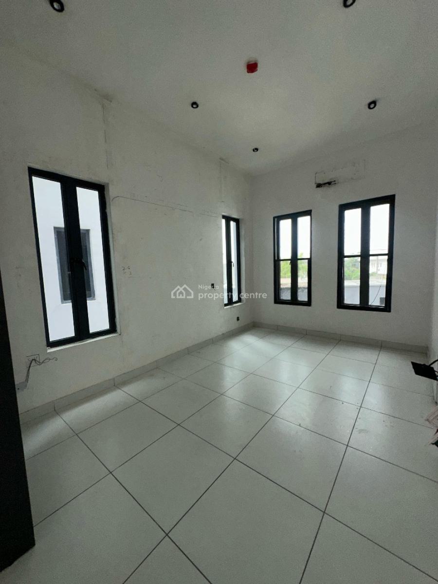 4 Bedroom Maisonette with Bq, Lekki Phase 1, Lekki, Lagos, Flat / Apartment for Rent
